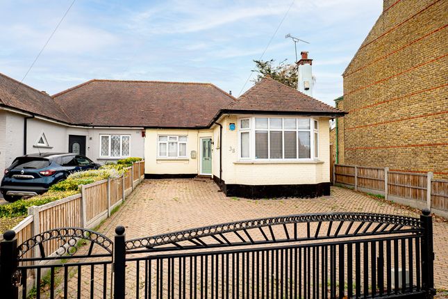 3 bed semi-detached bungalow