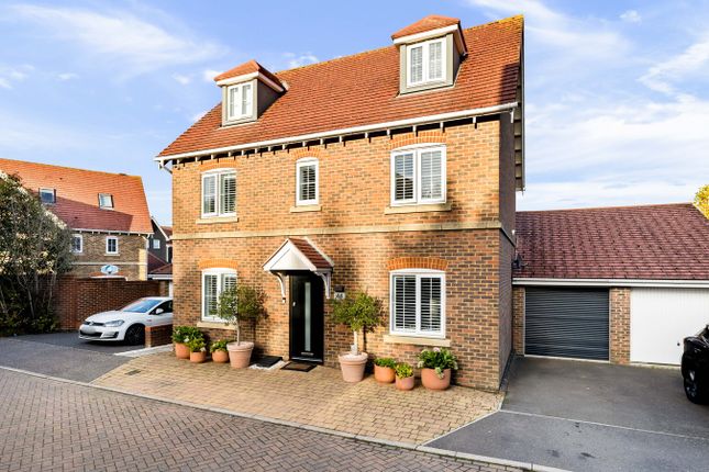 Atkinson Road, Hawkinge, Folkestone... 6 bed detached house for sale