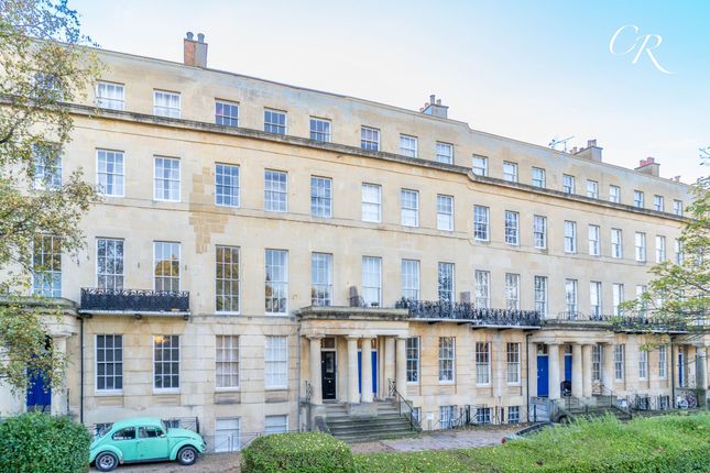Lansdown Crescent, Cheltenham GL50 1 bed duplex for sale