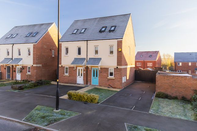 3 bedroom semi-detached house for sale