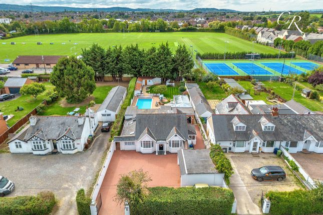 4 bedroom detached bungalow for sale