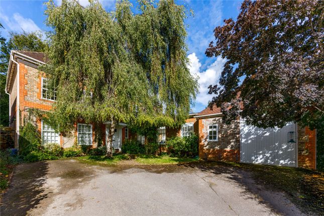 6 bedroom detached house for sale