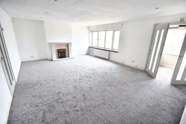 Oakwell Drive, Unsworth. Bury BL9 3 bed detached bungalow for sale