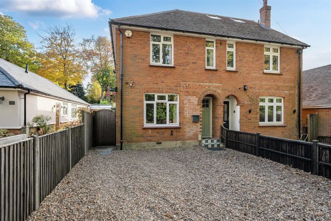 2 bedroom semi-detached house for sale