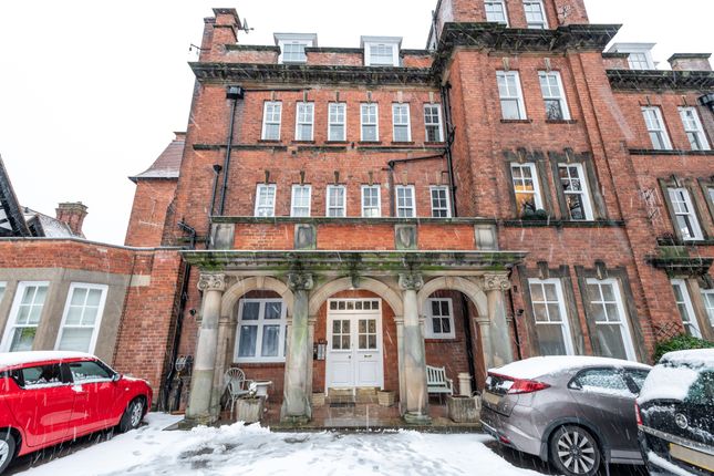 Filey Road, Scarborough YO11 3 bed flat for sale