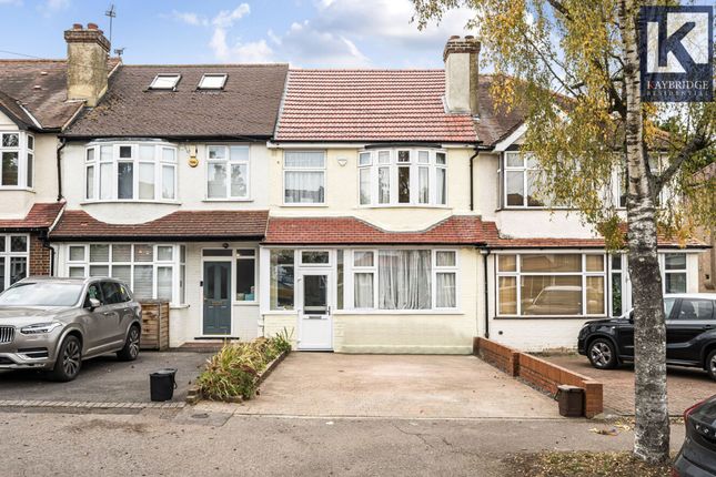 Stoneleigh Avenue, Worcester Park, KT4 3 bed terraced house for sale