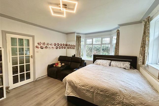 5 bedroom bungalow for sale