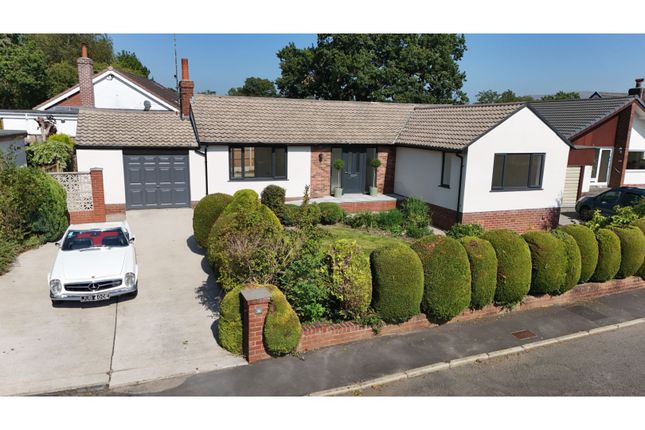 3 bedroom detached bungalow for sale