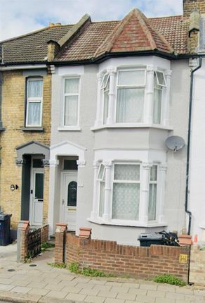 Green Lane, Ilford IG1 3 bed terraced house for sale