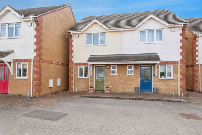 2 bedroom semi-detached house for sale