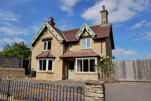 Quemerford, Calne 4 bed detached house for sale