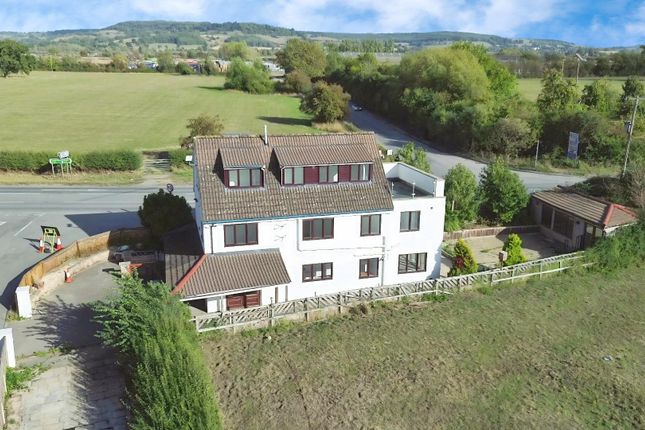 Castle Lane, Moreton Valence 6 bed detached house for sale