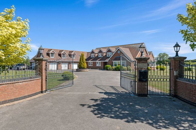 Mill Lane, Skegness, Lincolnshire... 5 bed detached house for sale