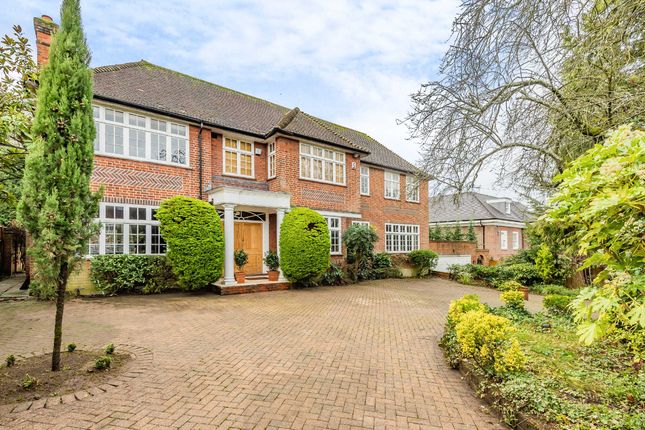 Grange Avenue, Totteridge, London, N20 5 bed detached house for sale