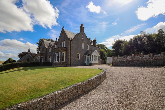 7 bedroom semi-detached house for sale