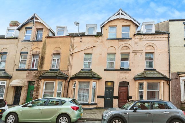 6 bedroom terraced house for sale