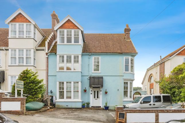 8 bedroom detached house for sale