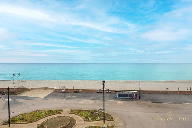 Westleigh, Seaton EX12 2 bed apartment for sale