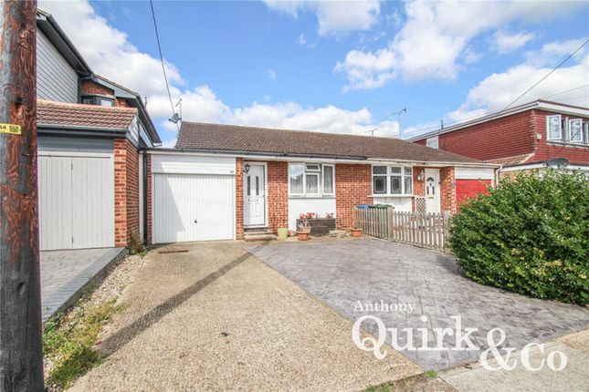 Cambridge Road, Canvey Island, SS8 1 bed bungalow for sale