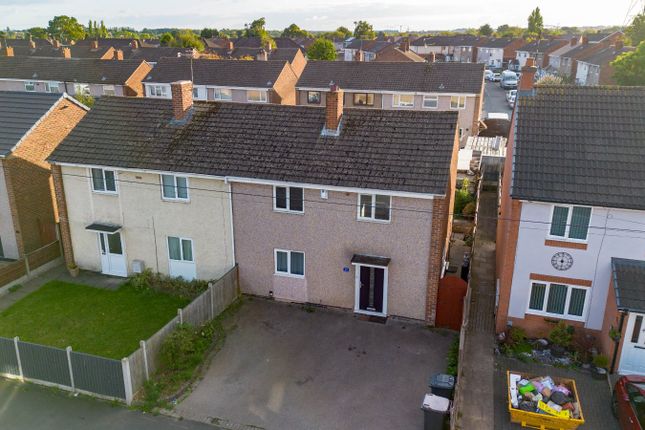 Keenan Drive, Warwickshire CV12 4 bed semi