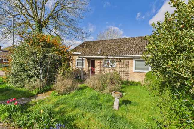 2 bedroom semi-detached bungalow for sale