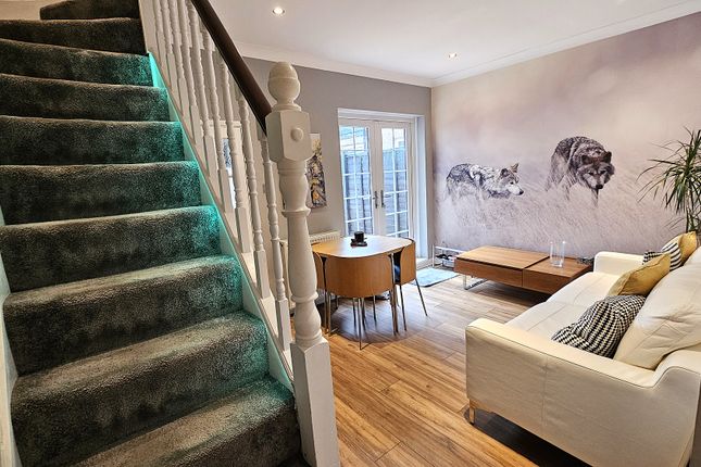 Swanscombe Street, Swanscombe DA10 4 bed terraced house for sale