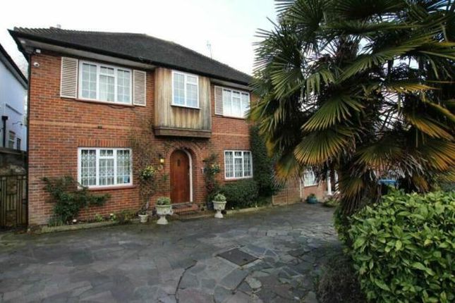 Beech Avenue, London N20 3 bed detached house for sale