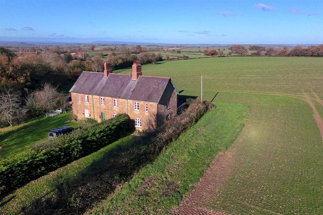 3 bedroom cottage for sale