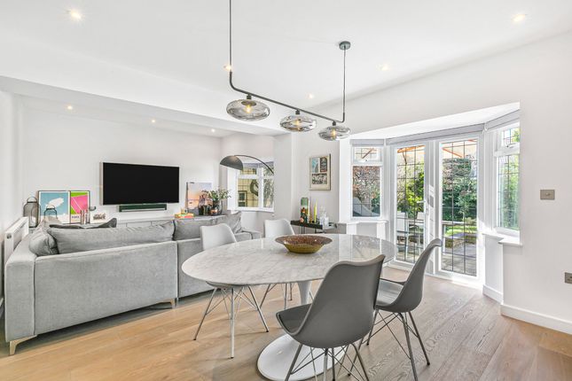 Manor Way, Potters Bar, EN6 3 bed detached house for sale