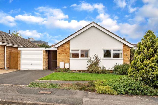 Hillands Drive, Cheltenham GL53 3 bed detached bungalow for sale