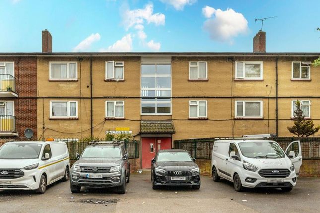 Plaistow Park Road, London, E13 1 bed flat for sale