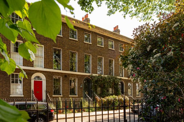 Cassland Road, London E9 4 bed terraced house for sale