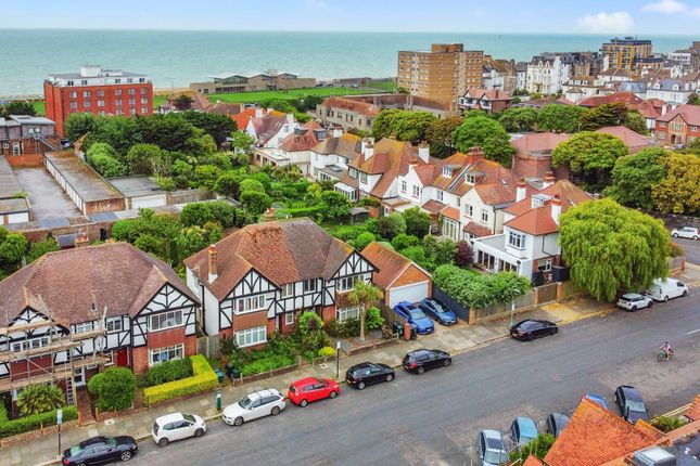 Princes Avenue, Hove 4 bed semi