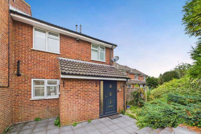 Hazelwood Close, Chesham, HP5 3 bed end of terrace house for sale