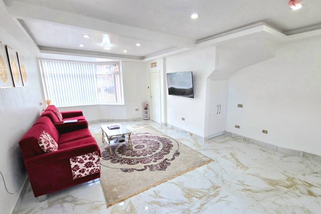 3 bed terraced house