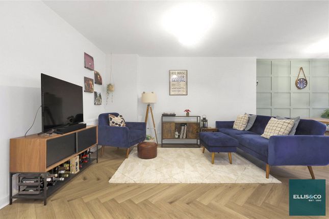 Woodley Crescent, Cricklewood, NW2 1 bed apartment for sale