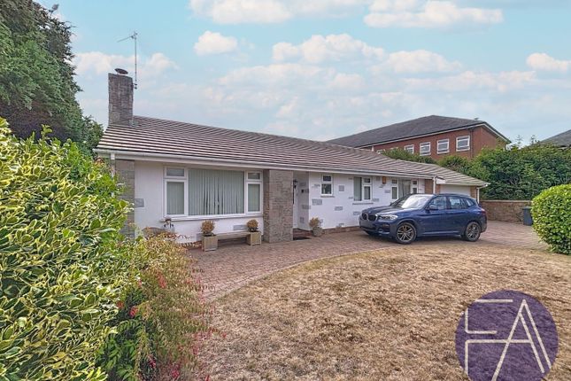 Worthing Close, Southport PR8 3 bed detached bungalow for sale