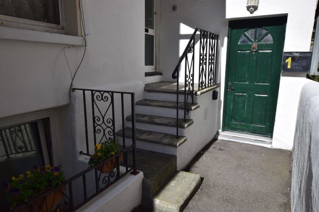 3 bedroom ground floor flat for sale