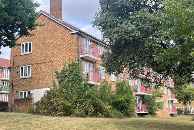 Dowson Close, London SE5 2 bed flat for sale