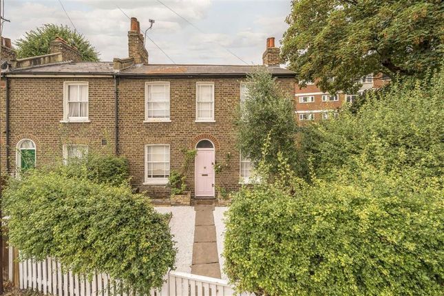 Whitworth Street, London SE10 2 bed house for sale