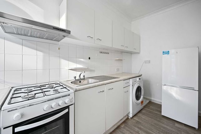 Lime Grove, Shepherds Bush, London... 1 bed flat for sale
