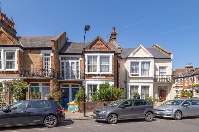 Colehill Lane, Fulham, London 2 bed flat for sale