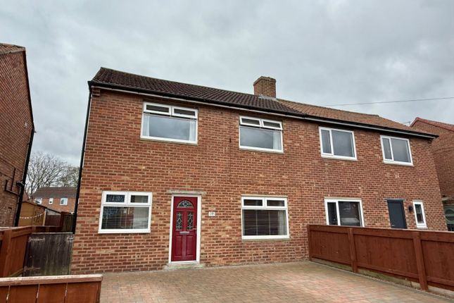 McCracken Drive, Newcastle upon Tyne... 2 bed semi