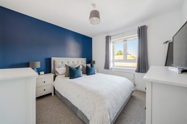Dale Square, Hampshire PO9 1 bed flat for sale
