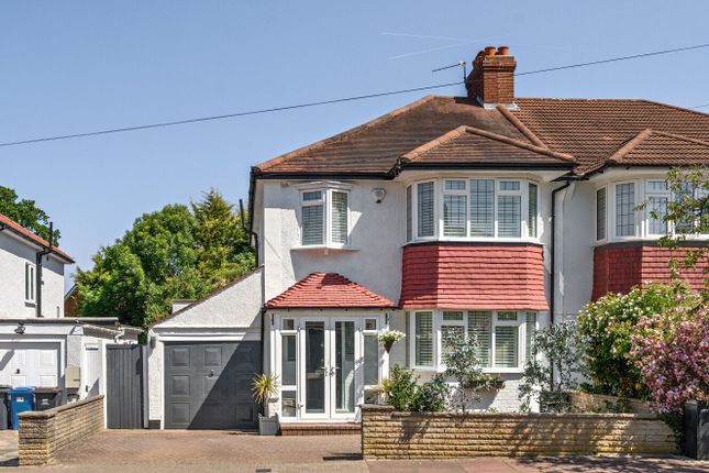 Hawkhurst Way, West Wickham, BR4 3 bed semi