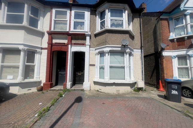3 bed flat