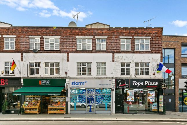 Richmond Road, East Twickenham, TW1 2 bed apartment for sale