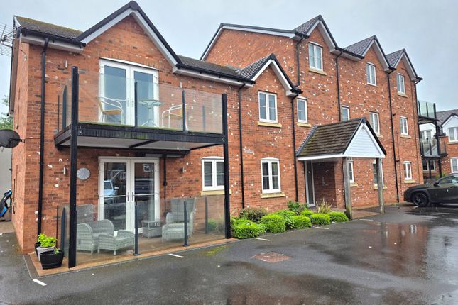 Warwick Road, Warwickshire CV8 3 bed apartment for sale