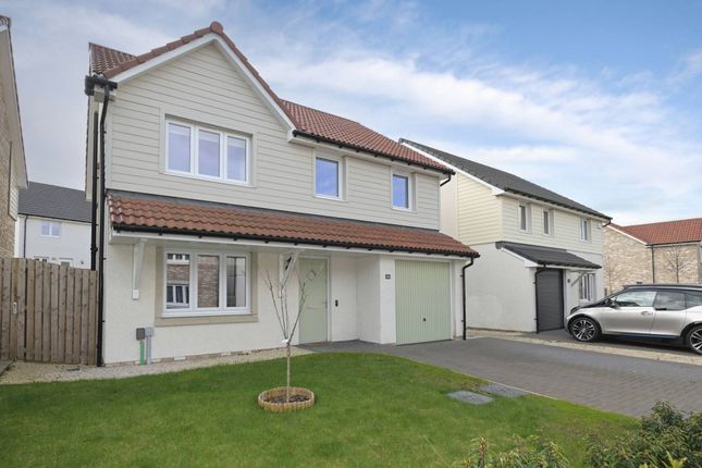 4 bed detached house