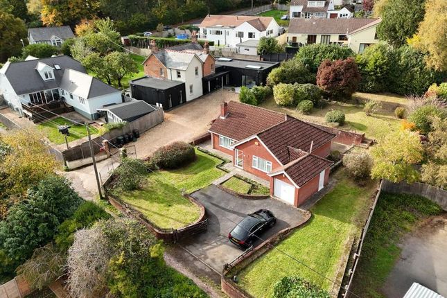 Middlehill Road, Colehill, BH21 2HL 2 bed detached bungalow for sale